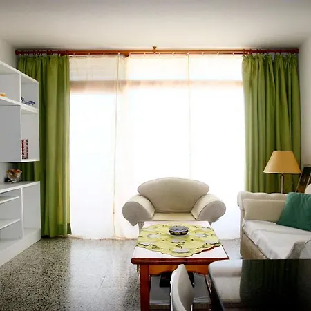 Cosy Close To The Beach! Apartment